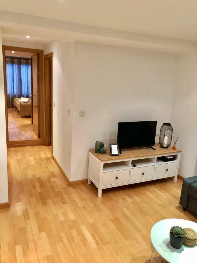 Oupen De Dor - Virgenes El Pilar Apartamento Saragoça Exterior foto