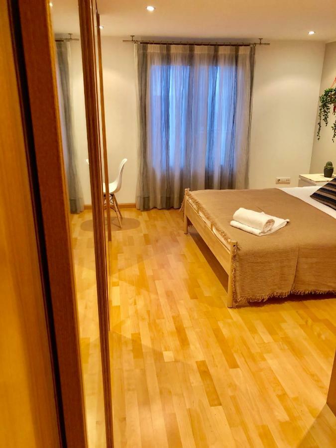 Oupen De Dor - Virgenes El Pilar Apartamento Saragoça Exterior foto